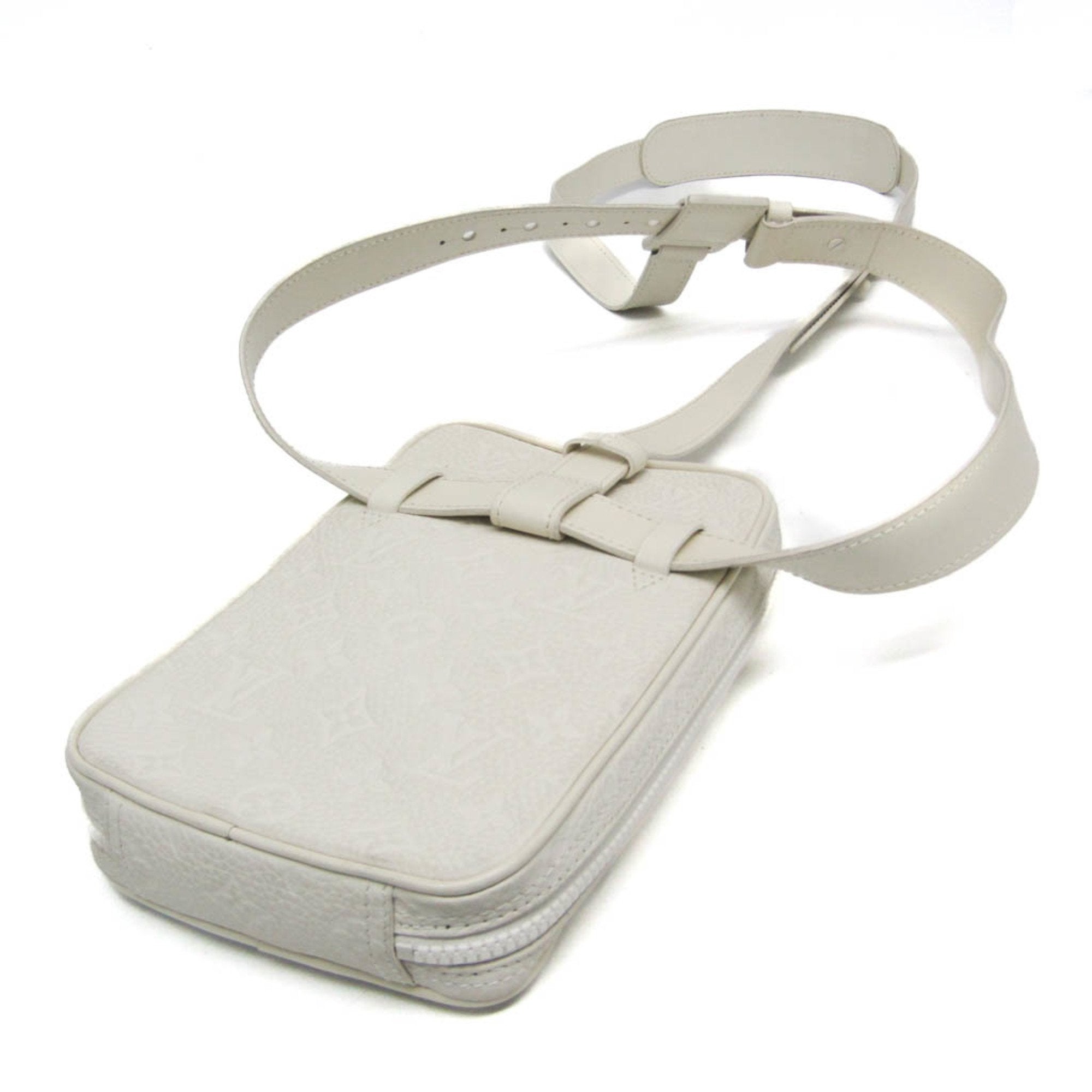 Louis Vuitton Utility Side White Leather Shoulder Bag (Pre-Owned)