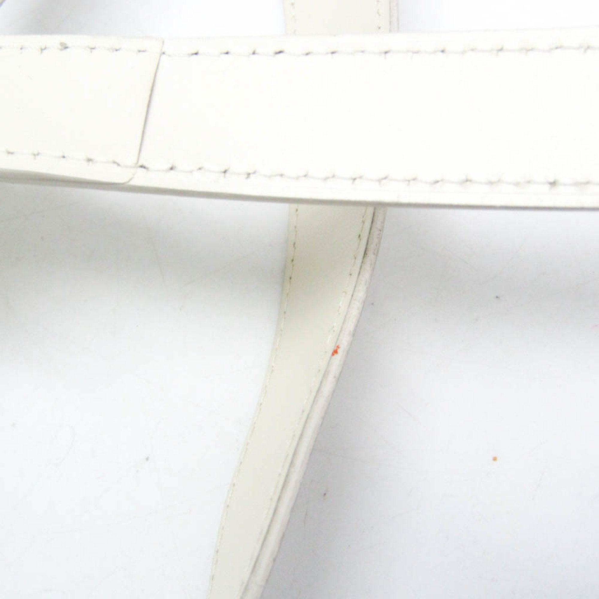 Louis Vuitton Utility Side White Leather Shoulder Bag (Pre-Owned)
