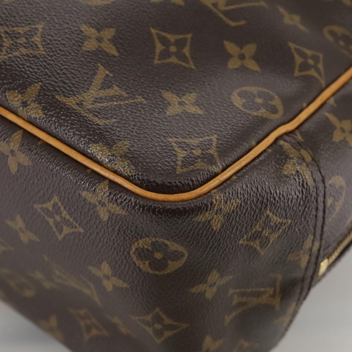 Louis Vuitton Deauville Brown Canvas Handbag (Pre-Owned)