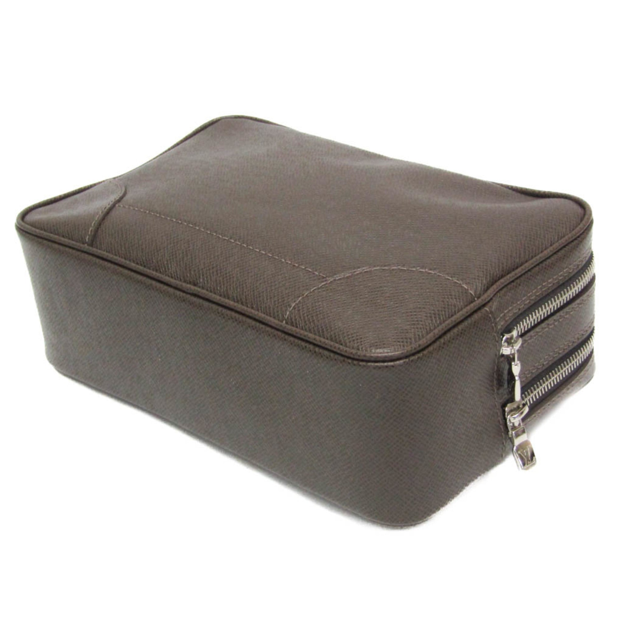 Louis Vuitton Pavel Brown Leather Clutch Bag (Pre-Owned)