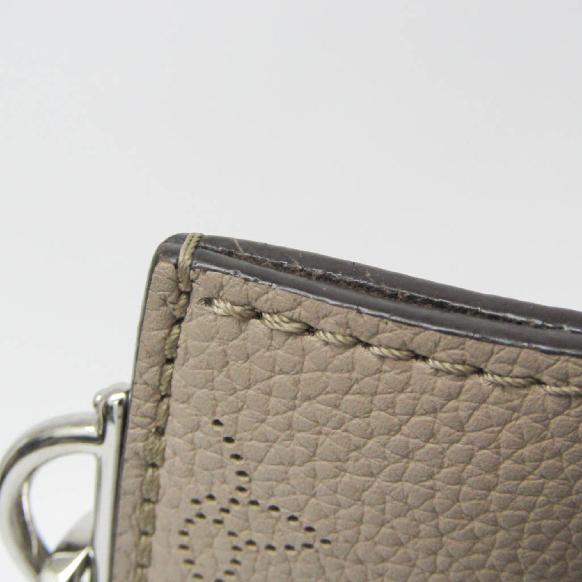 Louis Vuitton Mahina Ecru Leather Handbag (Pre-Owned)