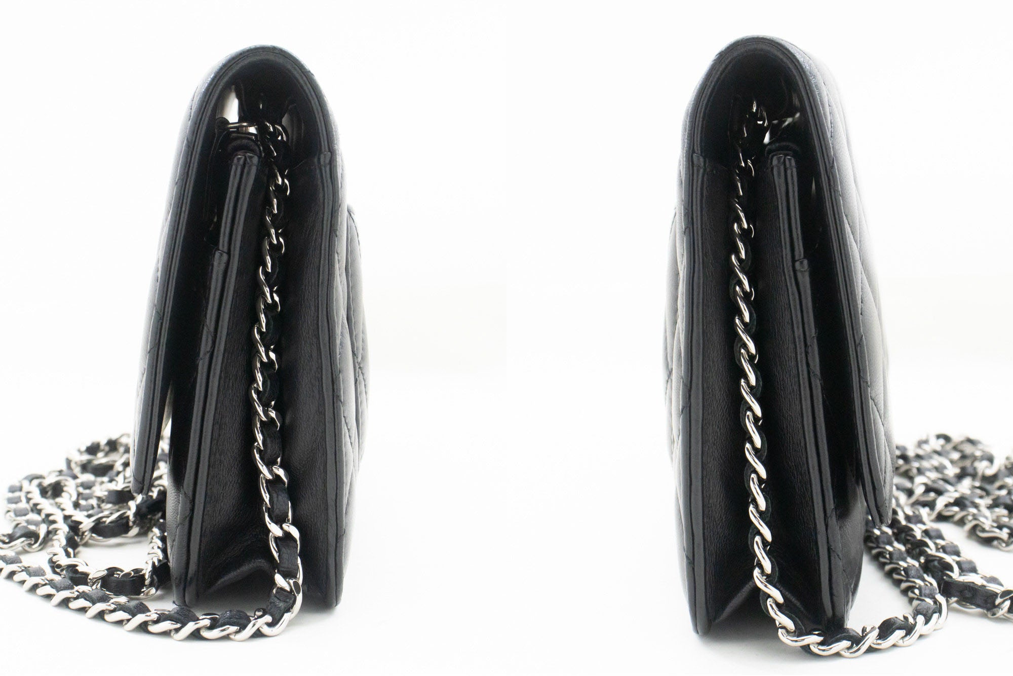 Chanel Black Leather Shoulder Bag (Pre-Owned)
