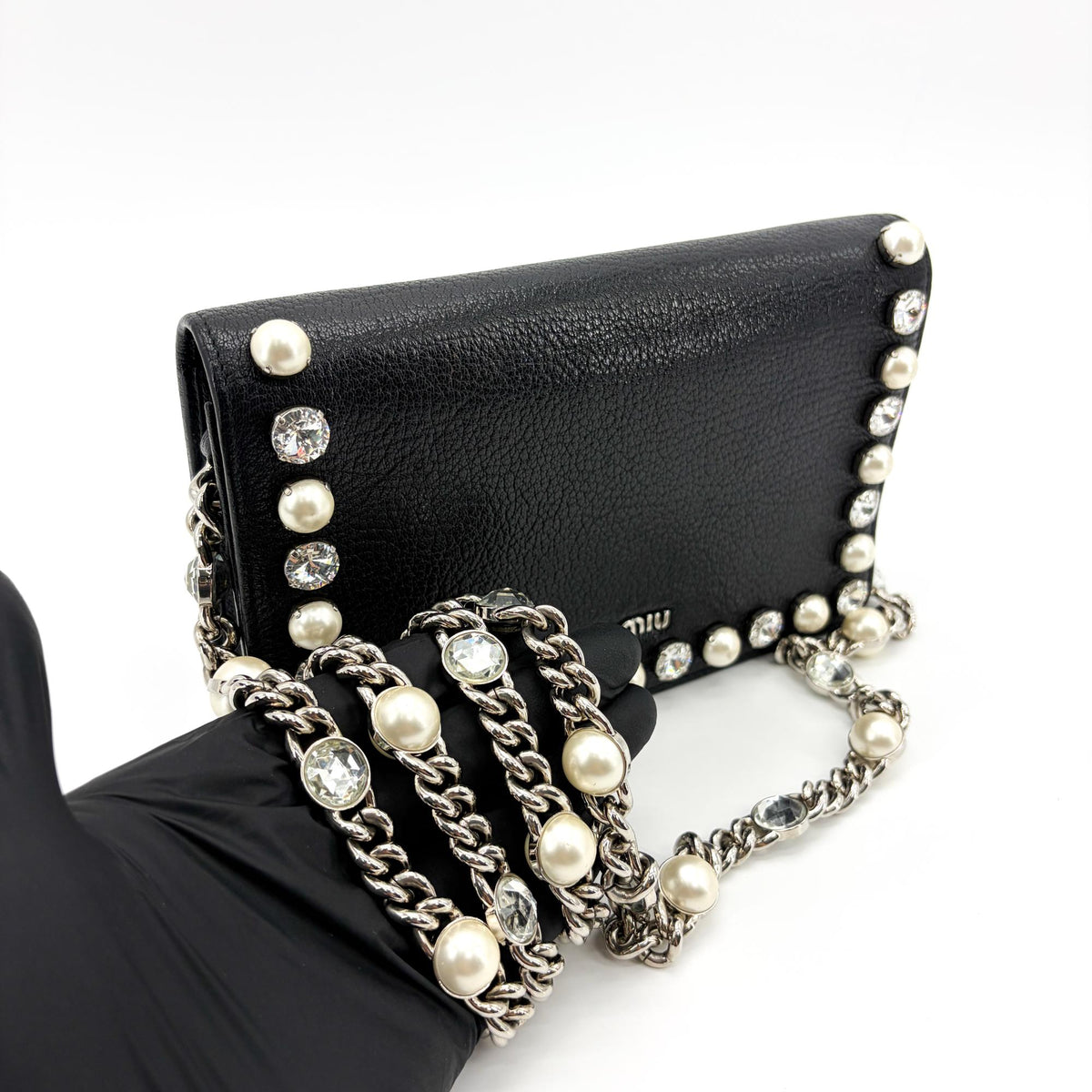 Miu Miu Crystal And Pearl Chain Clutch Embellished Leather Black Leather Clutche & Pouche Bag (Pre-Owned)