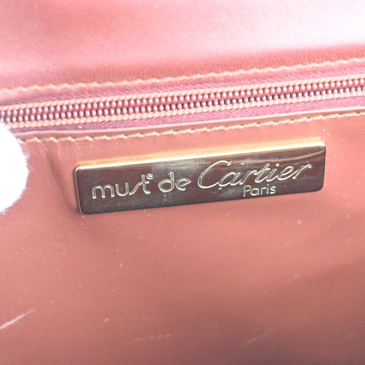 Cartier Must De Cartier Burgundy Leather Shoulder Bag (Pre-Owned)
