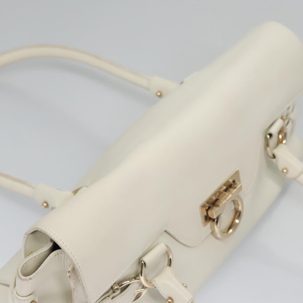 Salvatore Ferragamo Gancini Beige Leather Shoulder Bag (Pre-Owned)