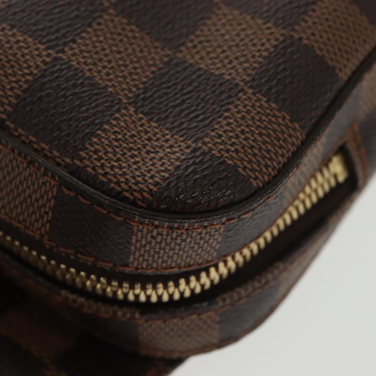 Louis Vuitton Geronimos Brown Canvas Shoulder Bag (Pre-Owned)