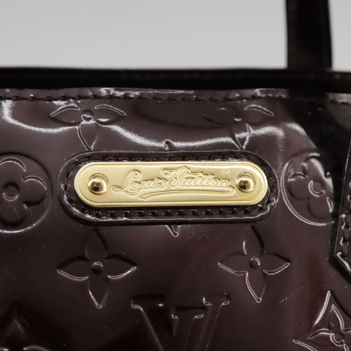 Louis Vuitton Wilshire Burgundy Patent Leather Handbag (Pre-Owned)