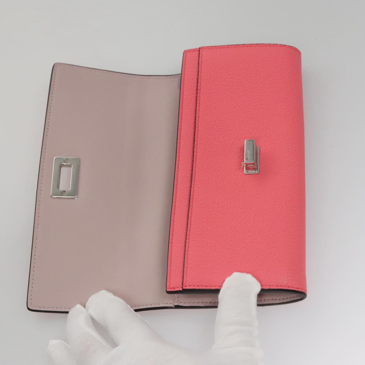 Fendi Peekaboo Pink Leather Wallet (Pre-Owned)