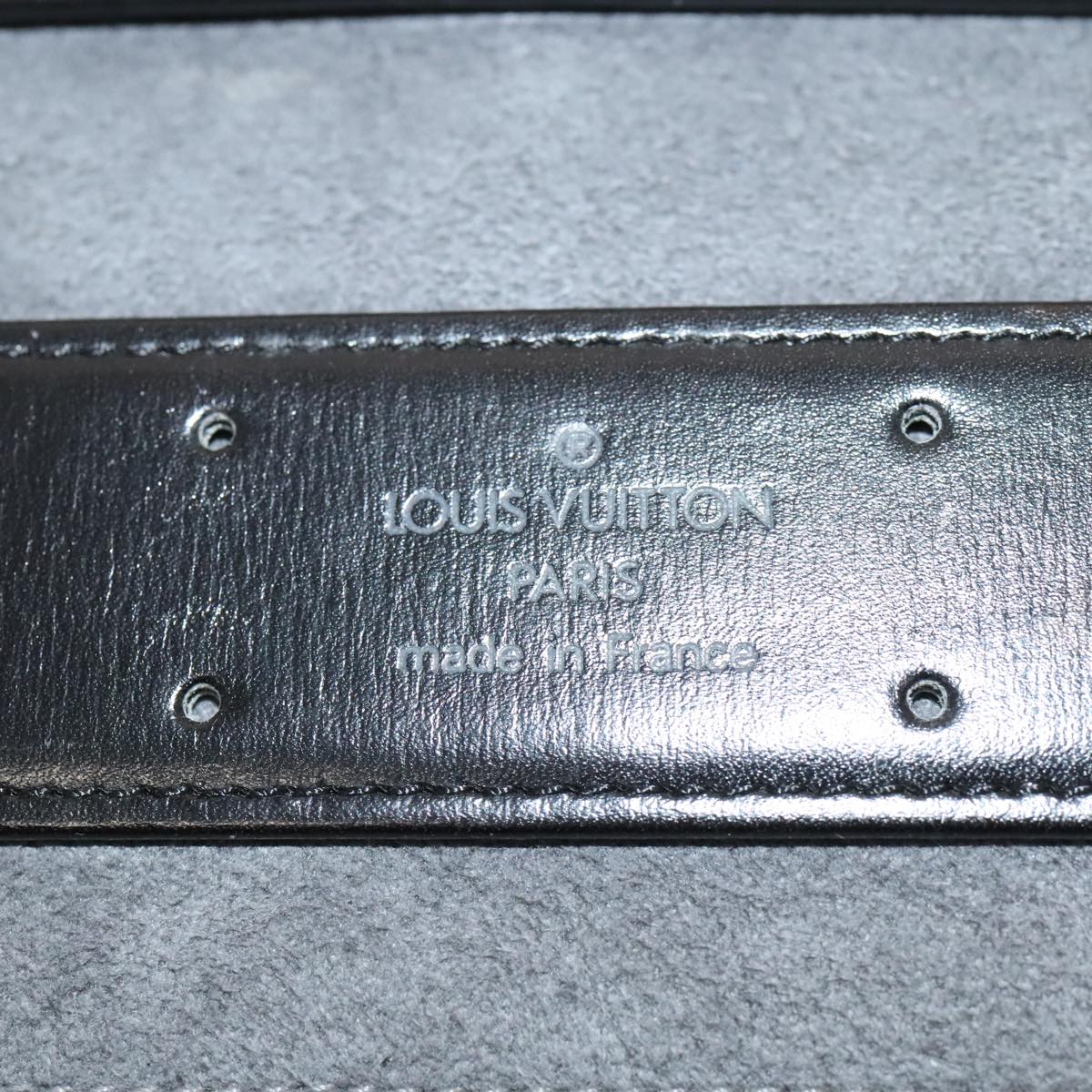 Louis Vuitton Rouleau Black Leather Clutch Bag (Pre-Owned)