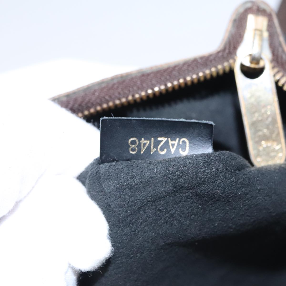 Louis Vuitton City Brown Canvas Clutch Bag (Pre-Owned)