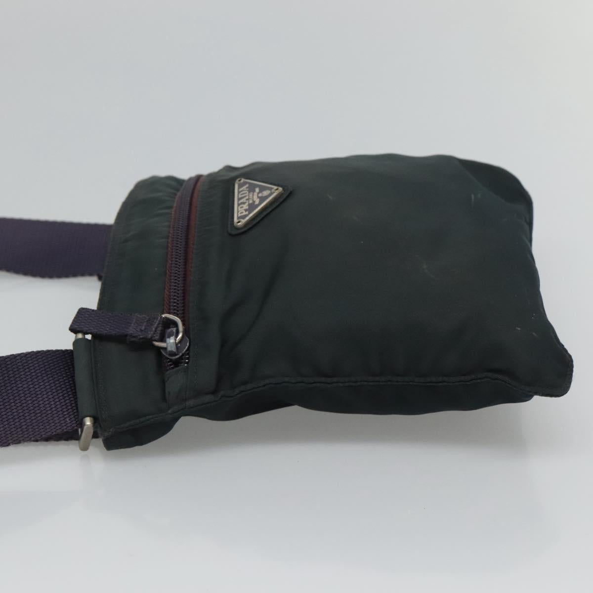 Prada Tessuto Green Synthetic Clutch Bag (Pre-Owned)