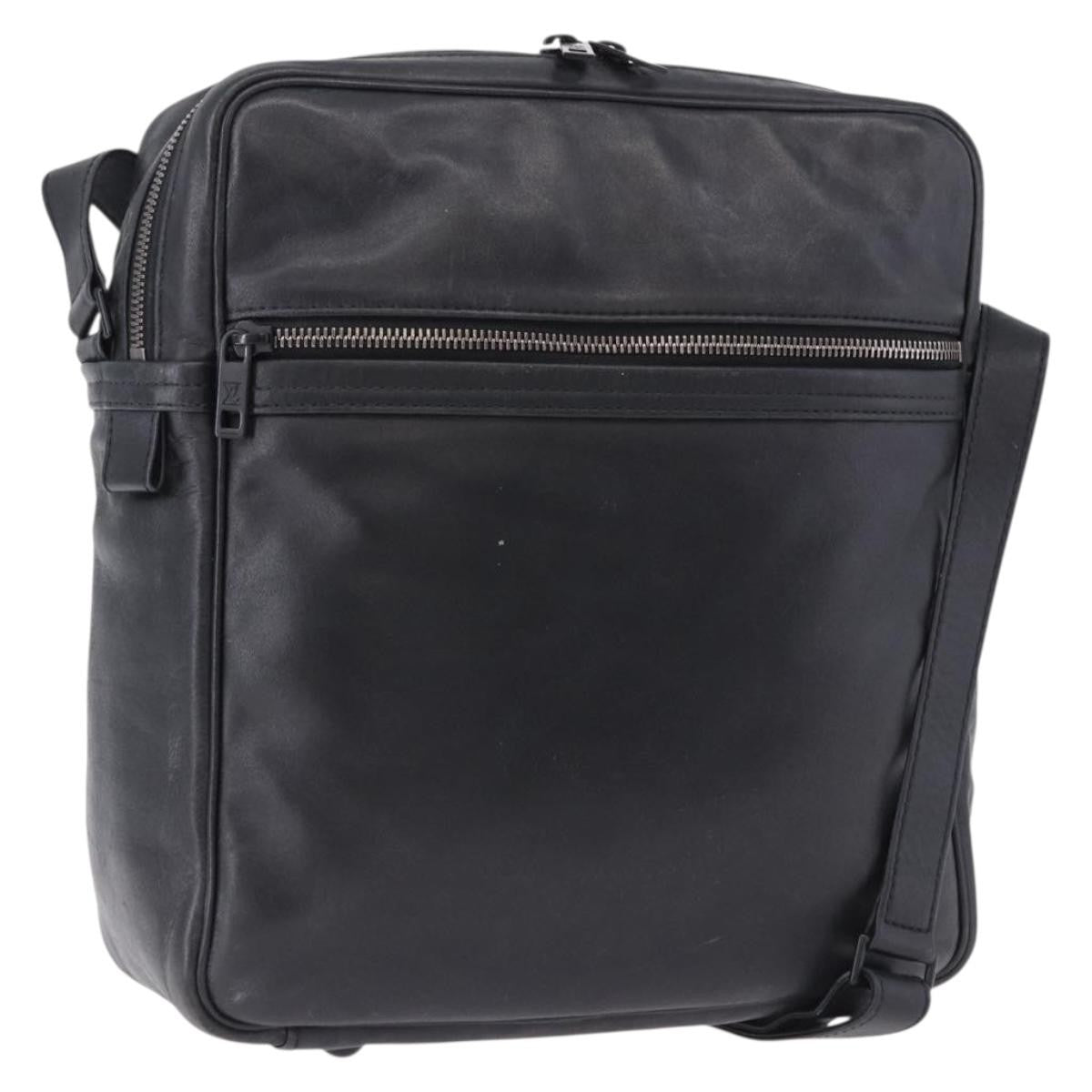 Louis Vuitton Clarkson Messenger Monogram Differ Leather Black Leather Shoulder Bag Bag (Pre-Owned)