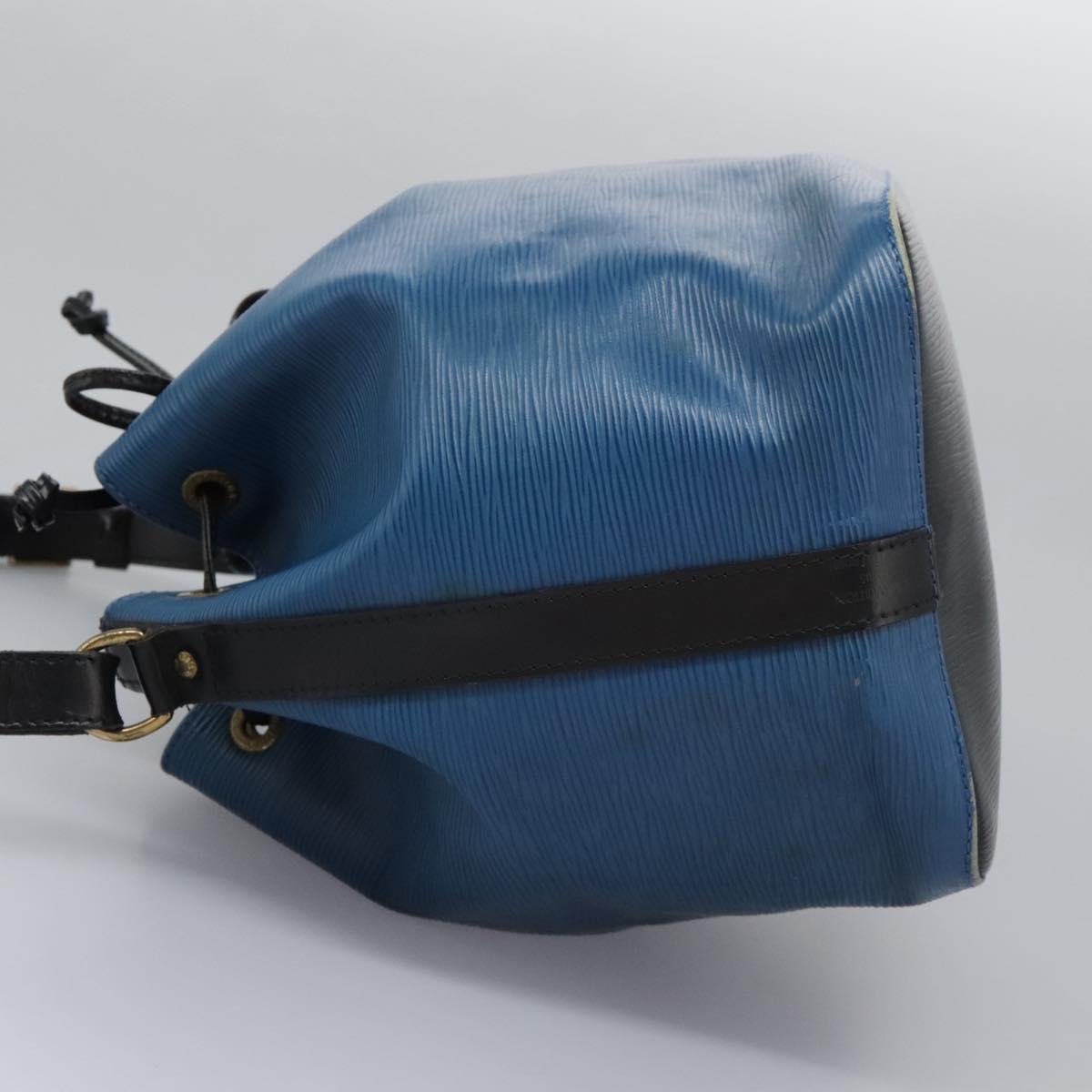 Louis Vuitton Petit Noé Blue Leather Shoulder Bag (Pre-Owned)