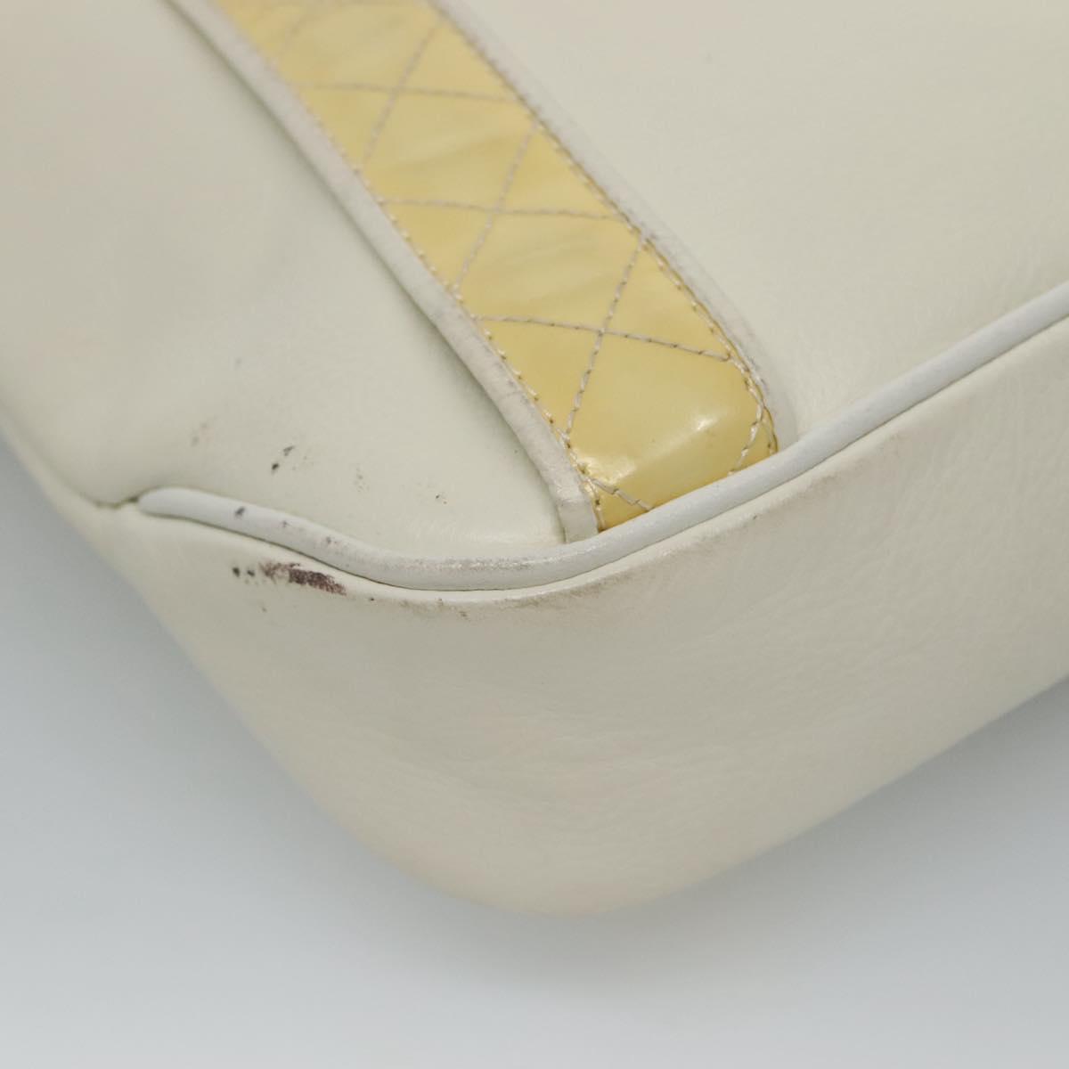 Burberry - Beige Leather Shoulder Bag (Pre-Owned)