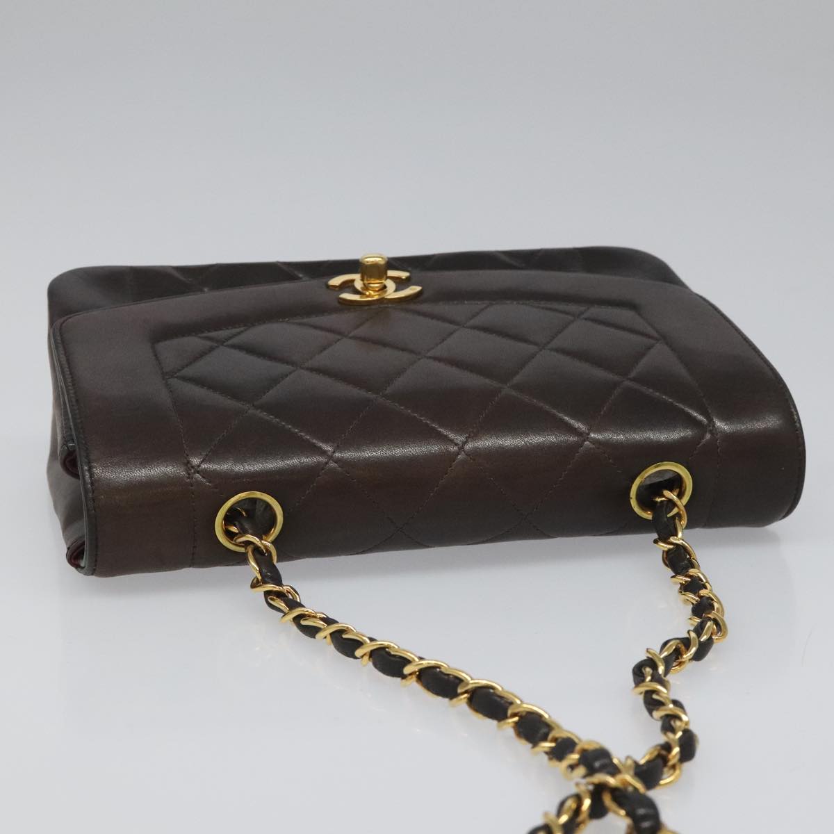 Chanel Diana Black Leather Shoulder Bag (Pre-Owned)
