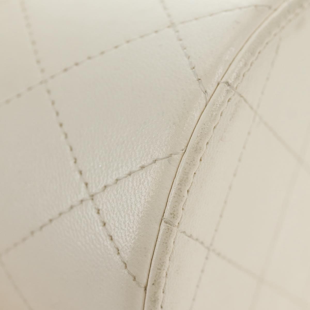 Chanel Cc Round Vanity Case With Chain Quilted Lambskin White Leather Shoulder Bag Bag (Pre-Owned)