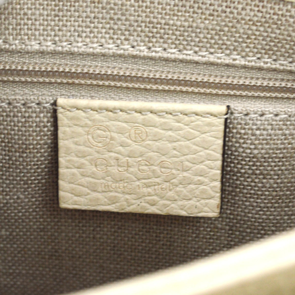 Gucci Interlocking Chain Leather Neutral Leather Shoulder Bag Bag (Pre-Owned)