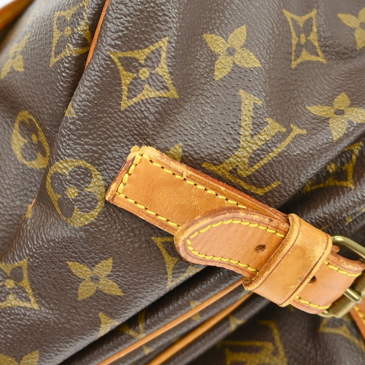 Louis Vuitton Saumur Monogram Canvas Brown Canvas Handbag (Pre-Owned)