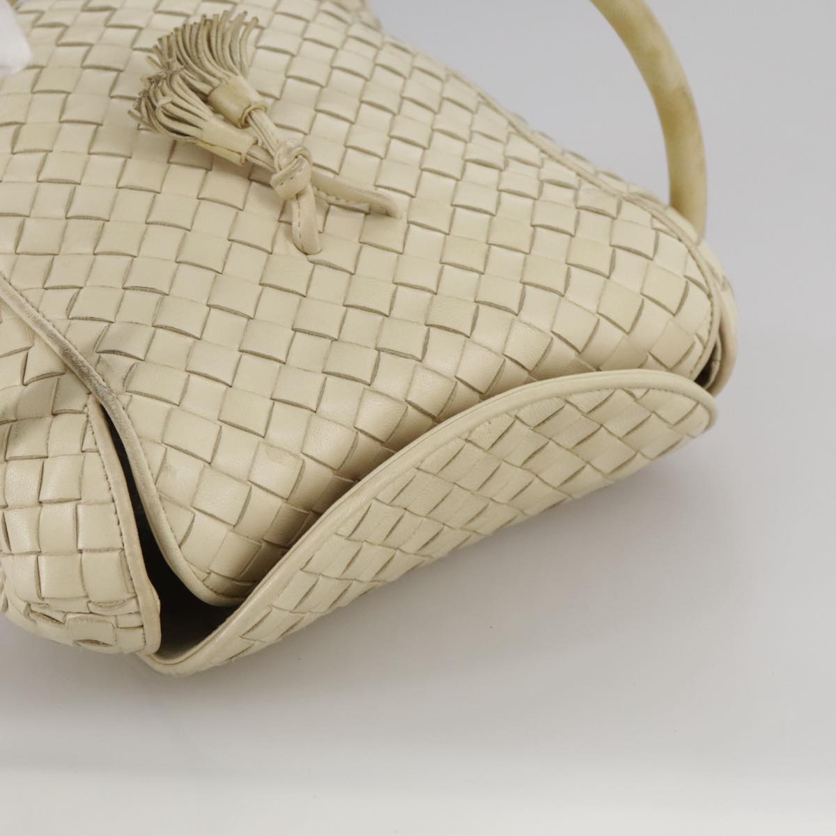 Bottega Veneta Beige Leather Handbag (Pre-Owned)