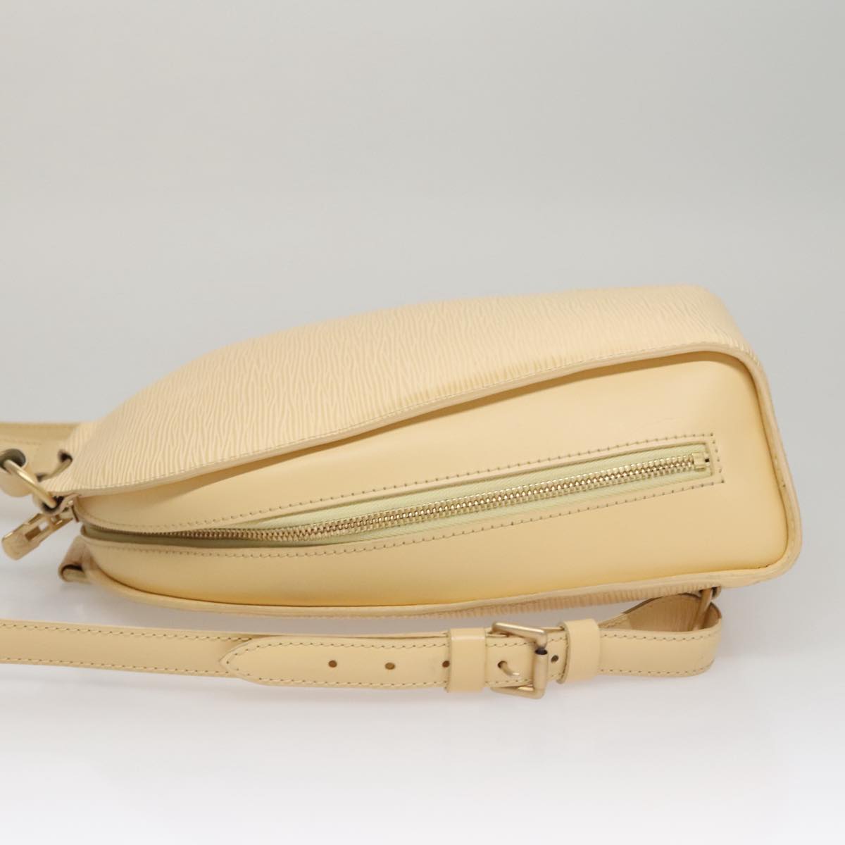 Louis Vuitton Mabillon Beige Leather Backpack Bag (Pre-Owned)