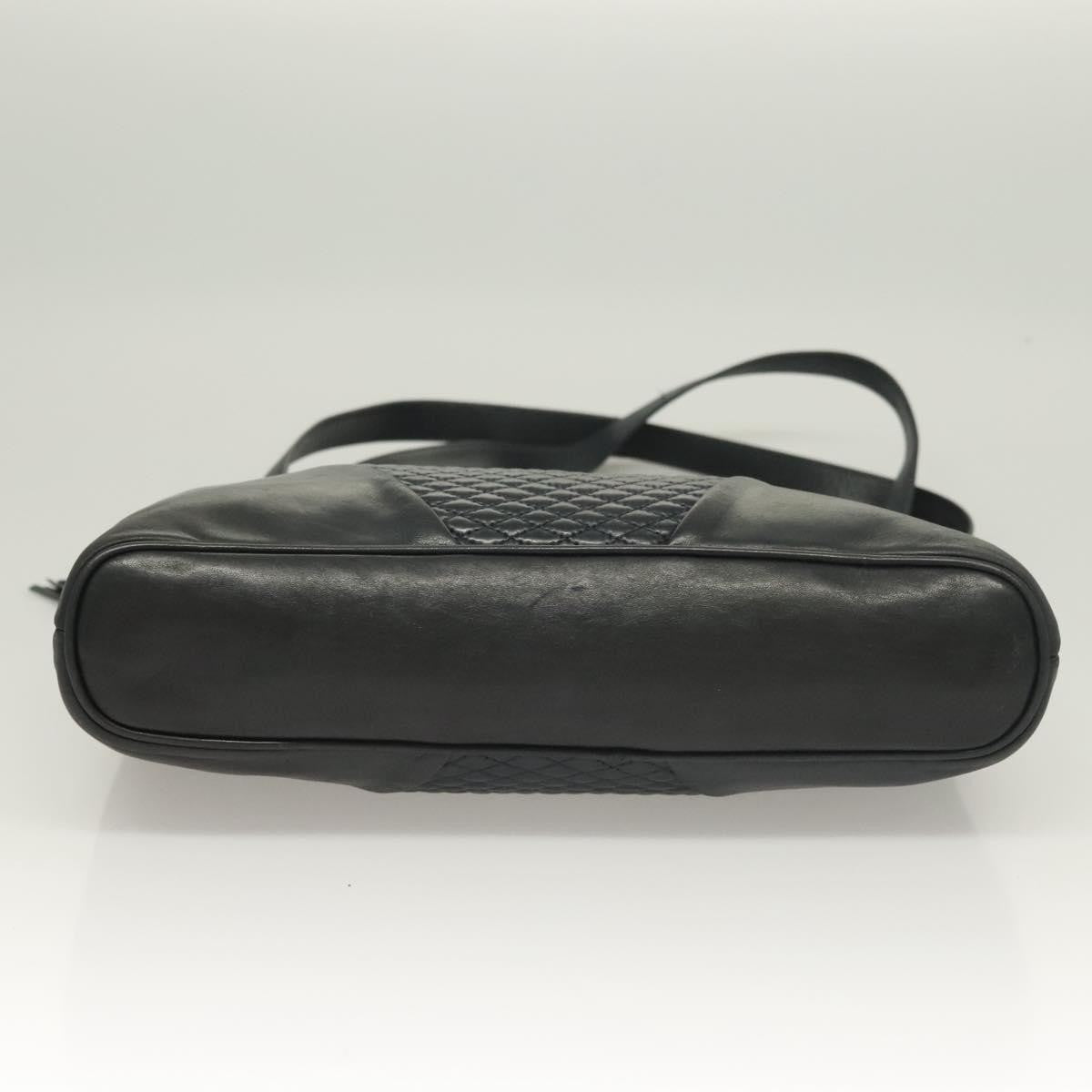 Bally Vintage Quilted Leather Black Leather Handbag (Pre-Owned)