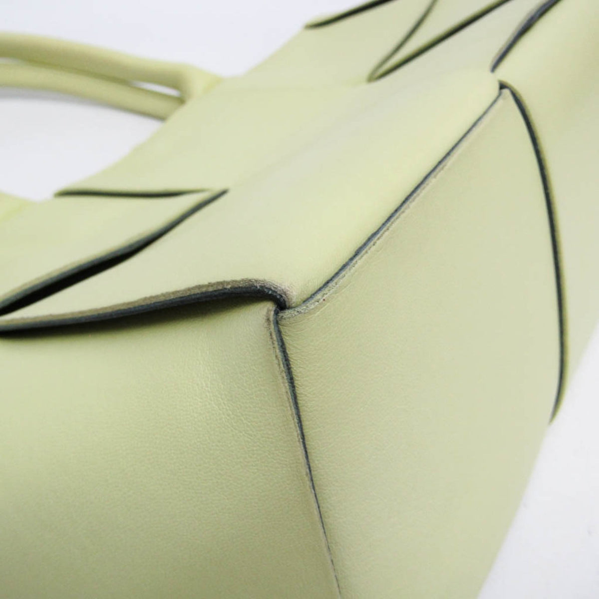 Bottega Veneta Arco Maxi Intrecciato Leather Green Leather Tote Bag Bag (Pre-Owned)