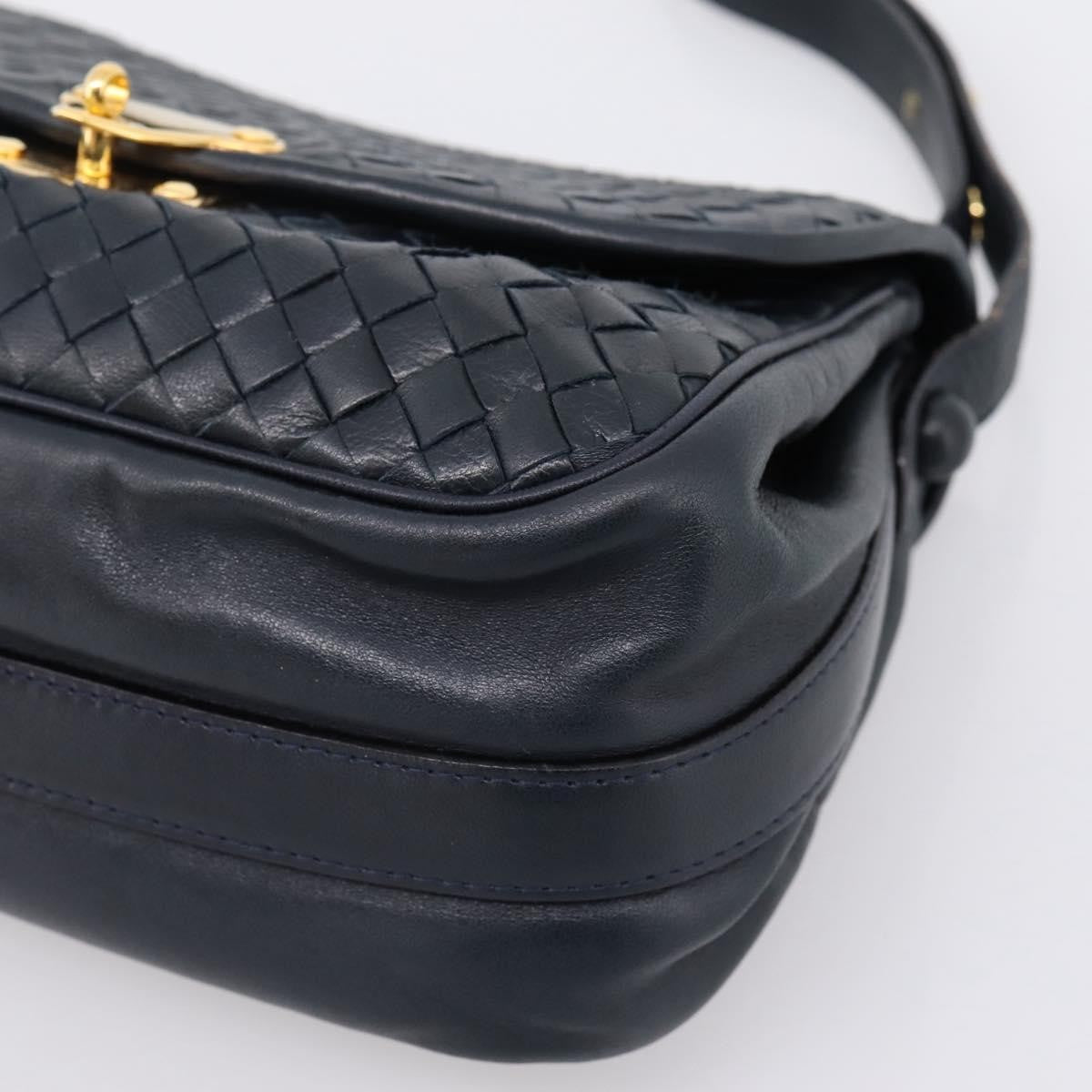 Bottega Veneta Shoulder Leather Black Leather Shoulder Bag Bag (Pre-Owned)