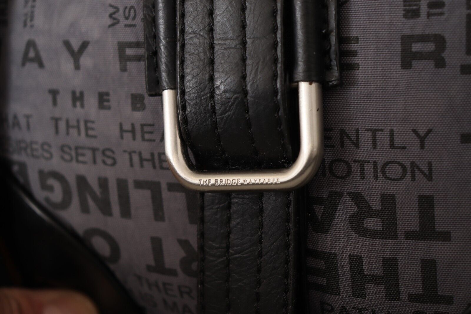 WAYFARER Gray Printed Logo Shoulder Crossbody Purse Women's Bag