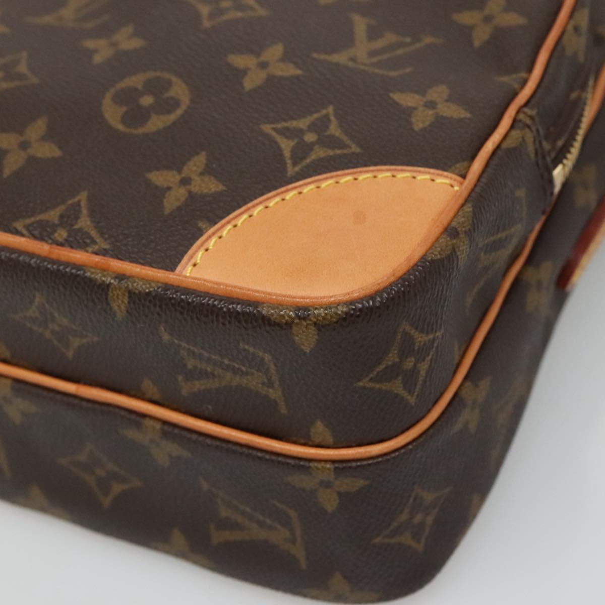 Louis Vuitton Amazon Brown Canvas Shoulder Bag (Pre-Owned)