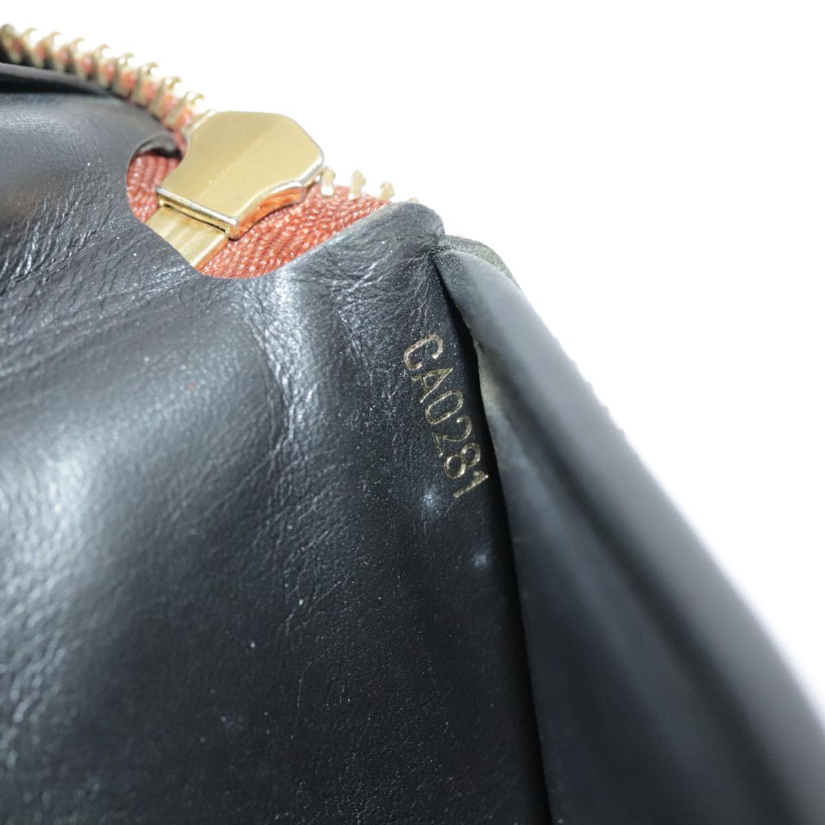 Louis Vuitton Zippy Wallet Vertical Brown Leather Wallet (Pre-Owned)