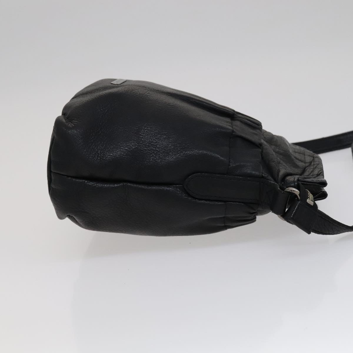 Burberry Black Leather Shoulder Bag (Pre-Owned)
