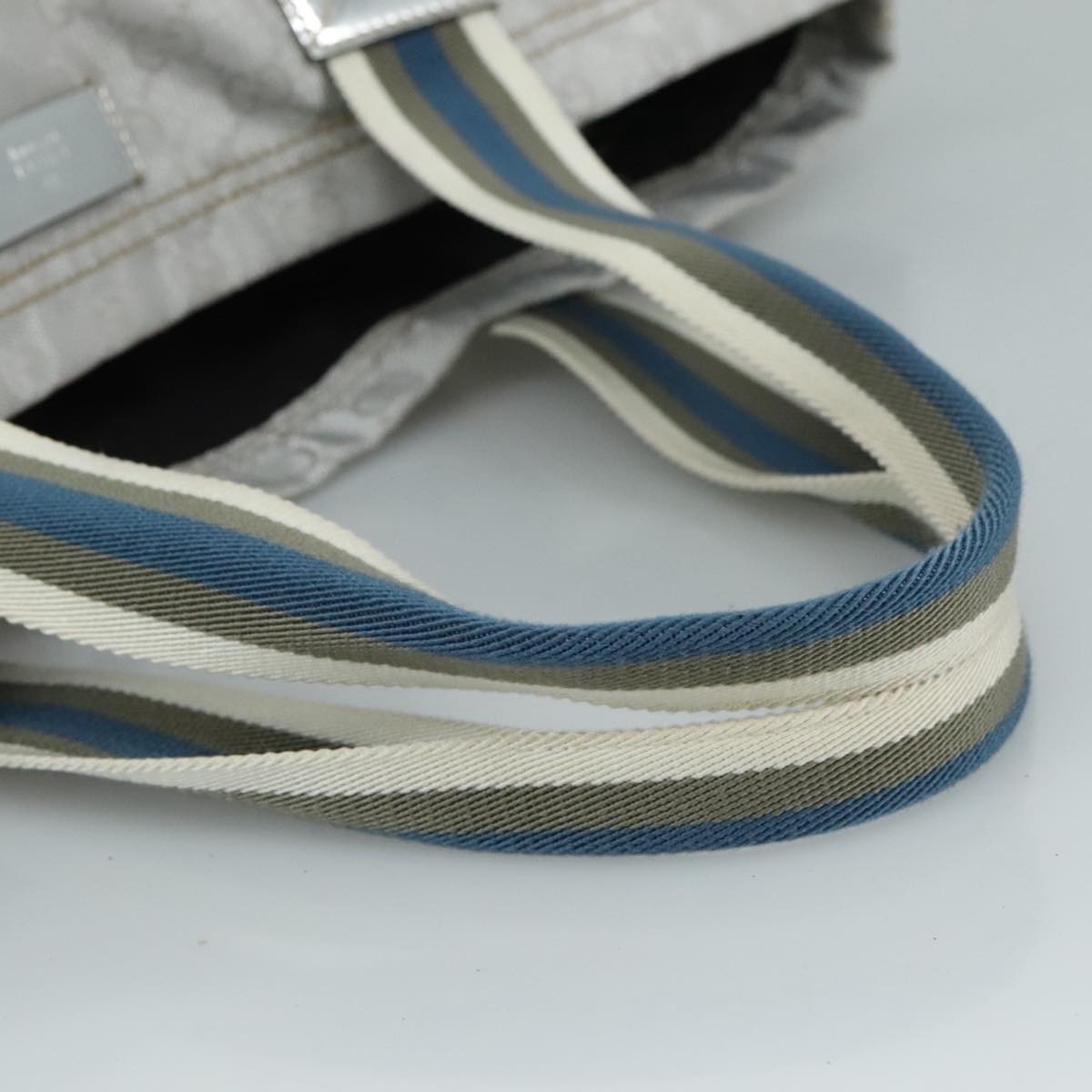 Gucci Gg Canvas Grey Canvas Tote Bag (Pre-Owned)