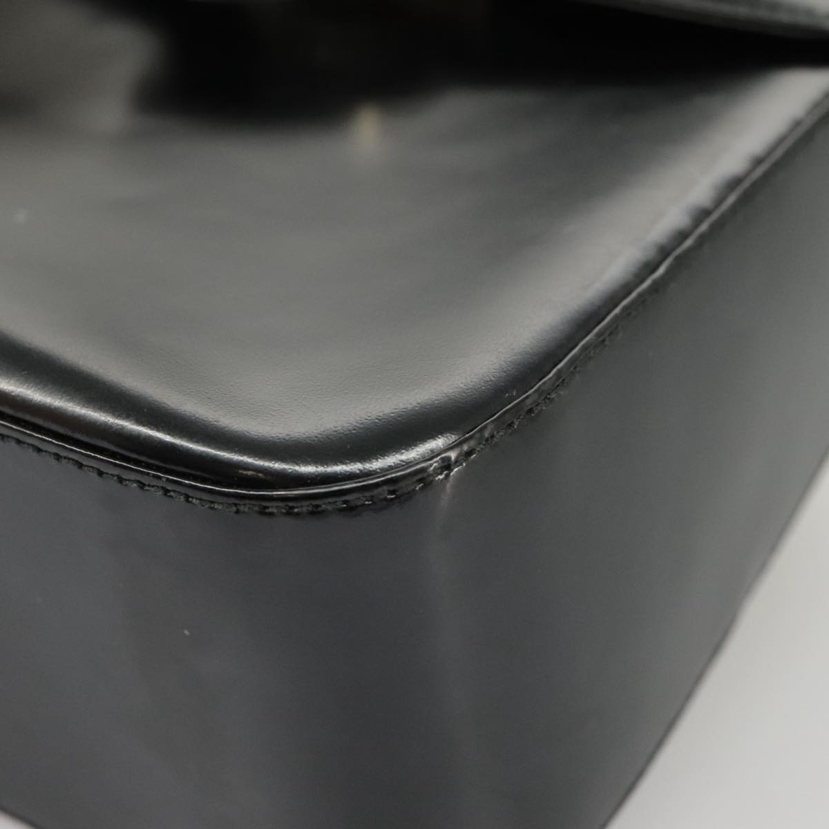 Salvatore Ferragamo Gancini Black Leather Handbag (Pre-Owned)