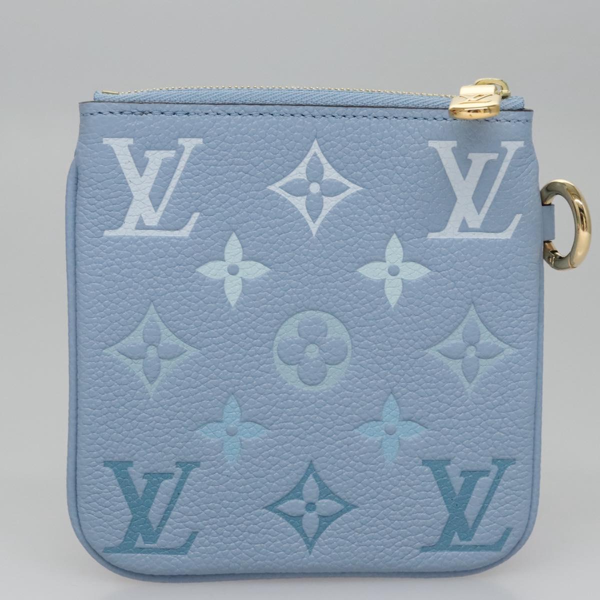 Louis Vuitton Trio Pouch Blue Leather Clutch Bag (Pre-Owned)