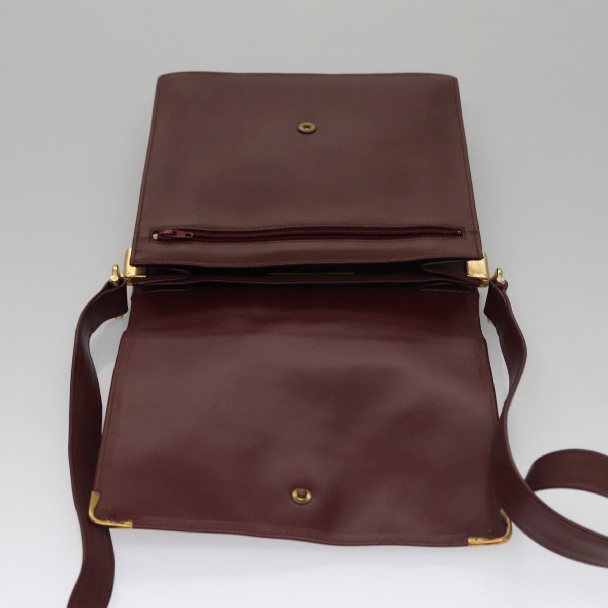 Cartier Must De Cartier Burgundy Leather Shoulder Bag (Pre-Owned)