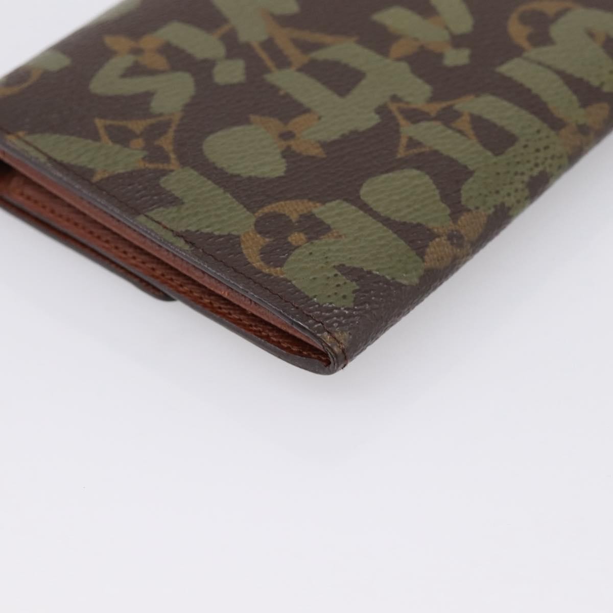 Louis Vuitton Sarah Limited Edition Monogram Graffiti Khaki Canvas Wallets Accessory (Pre-Owned)
