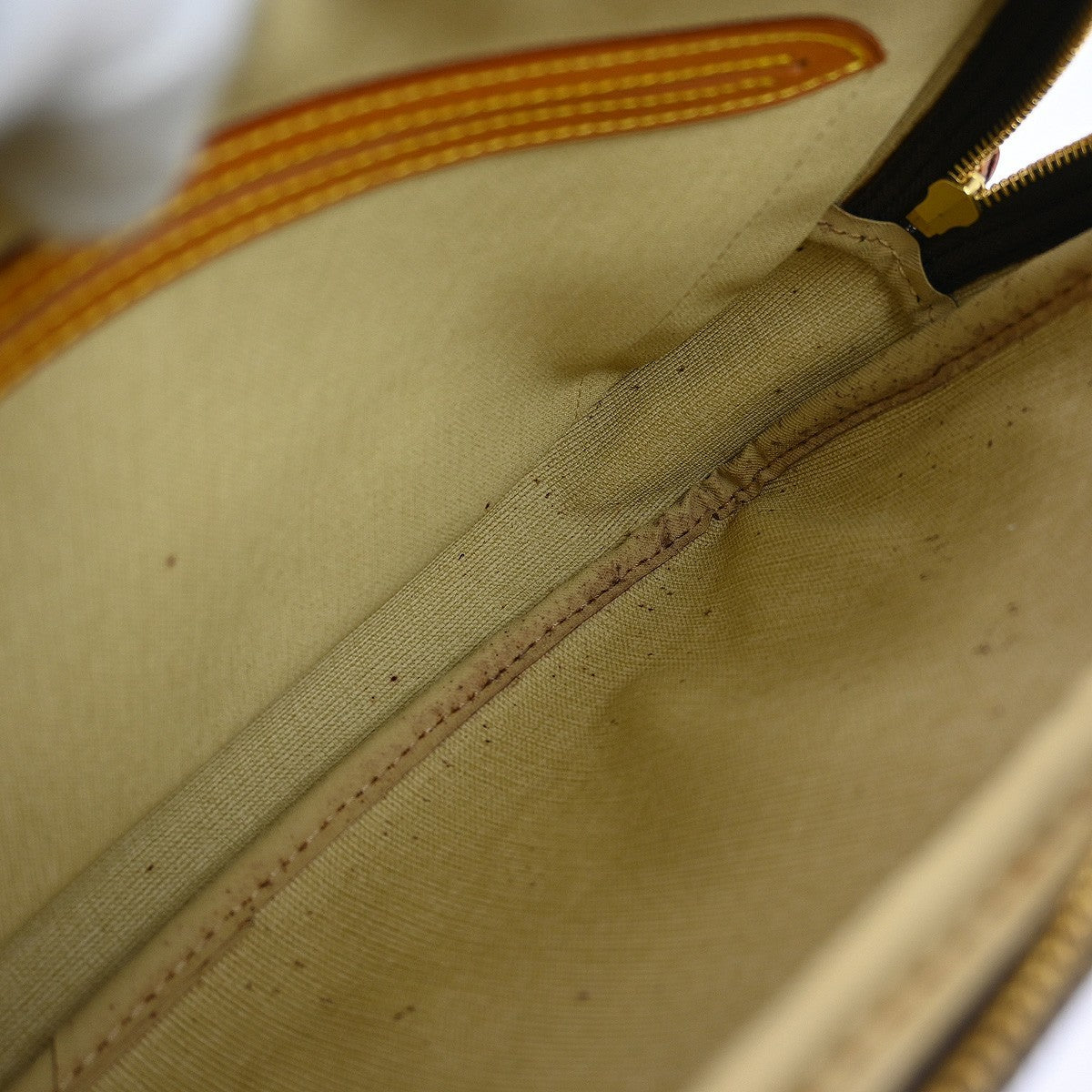 Louis Vuitton Reporter Monogram Brown Canvas Shoulder Bag Bag (Pre-Owned)