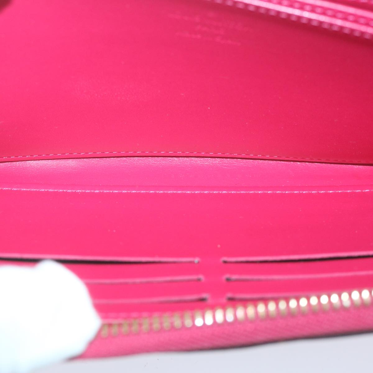 Louis Vuitton Zippy Wallet Pink Patent Leather Wallet (Pre-Owned)