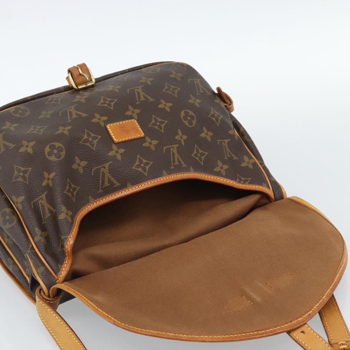 Louis Vuitton Saumur Monogram Canvas Brown Canvas Shoulder Bag Bag (Pre-Owned)