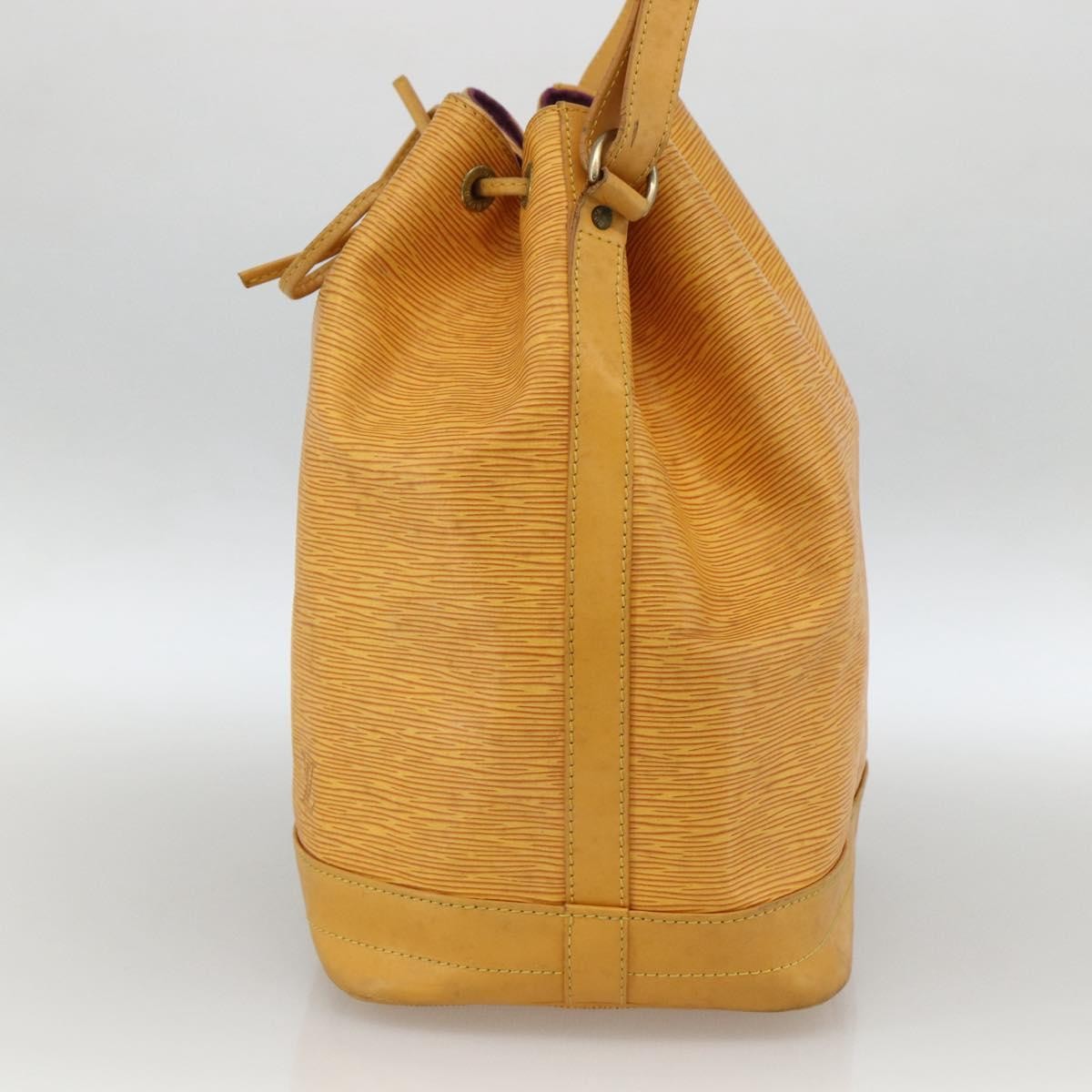 Louis Vuitton Noe Epi Leather Yellow Leather Shoulder Bag Bag (Pre-Owned)