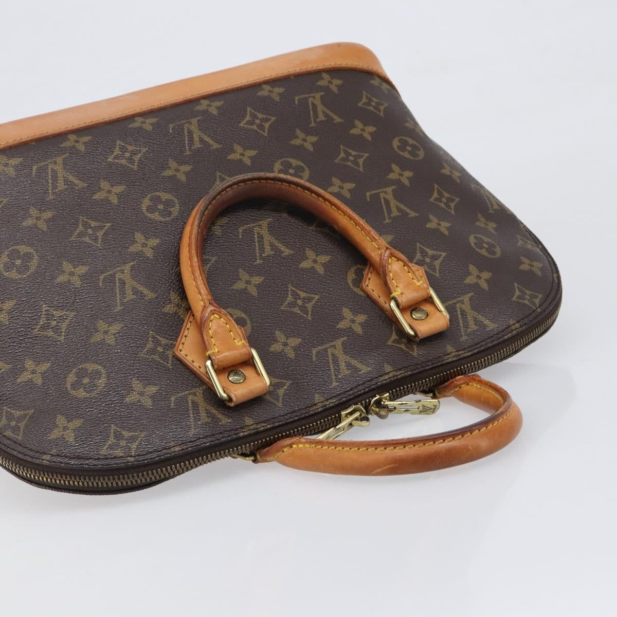 Louis Vuitton Alma Monogram Canvas Brown Canvas Handbag (Pre-Owned)