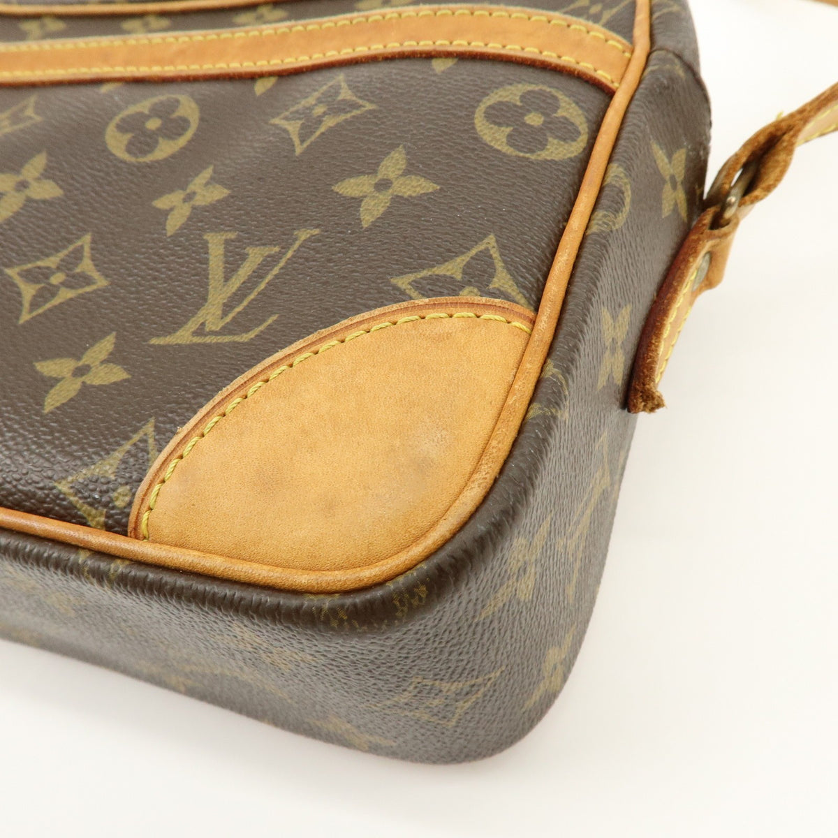 Louis Vuitton Trocadero Monogram Canvas Brown Canvas Handbag (Pre-Owned)