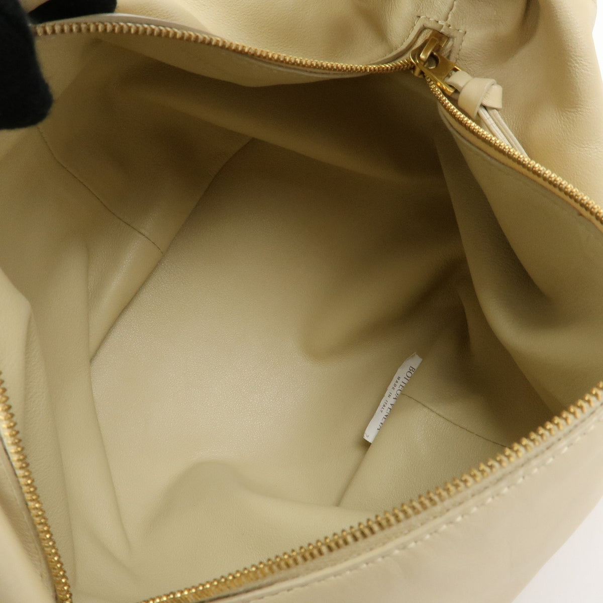 Bottega Veneta Double Knot Hobo Leather Beige Leather Shoulder Bag Bag (Pre-Owned)