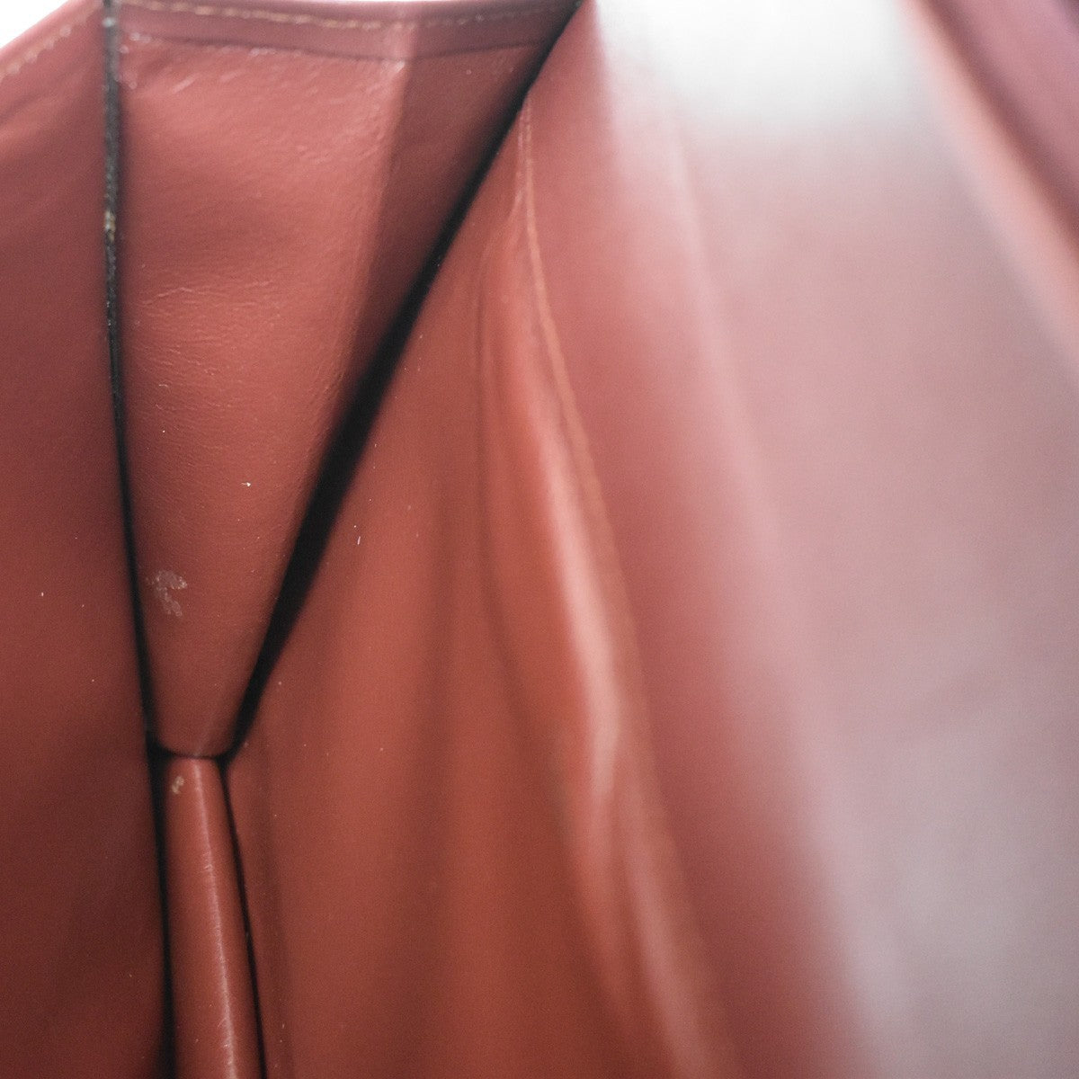 Cartier Must De Cartier Clutch Leather Burgundy Leather Clutche & Pouche Bag (Pre-Owned)