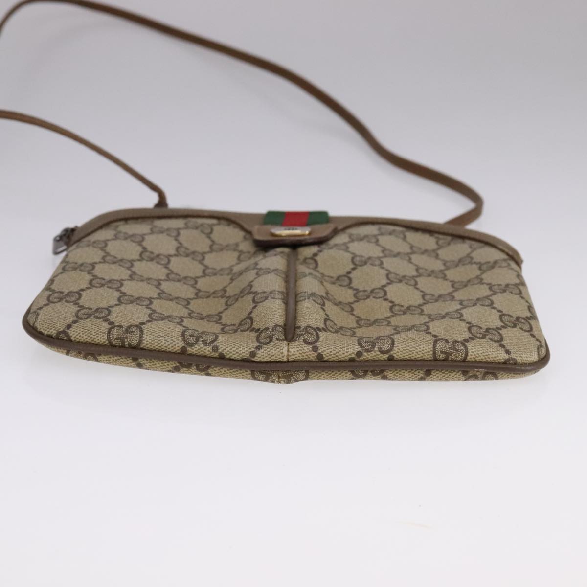 Gucci Gg Canvas Beige Canvas Shoulder Bag (Pre-Owned)