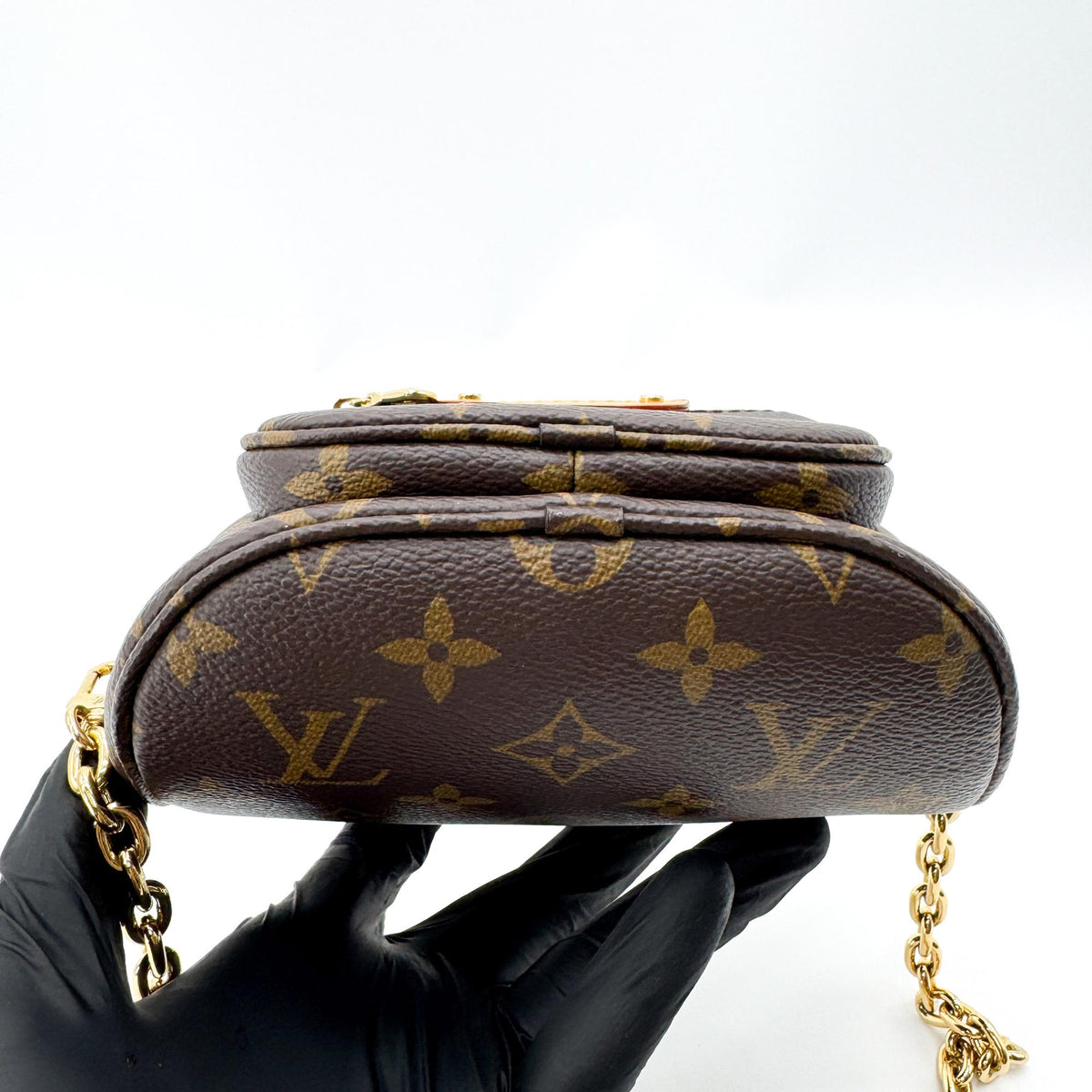 Louis Vuitton Bum Monogram Canvas Brown Canvas Clutche & Pouche Bag (Pre-Owned)