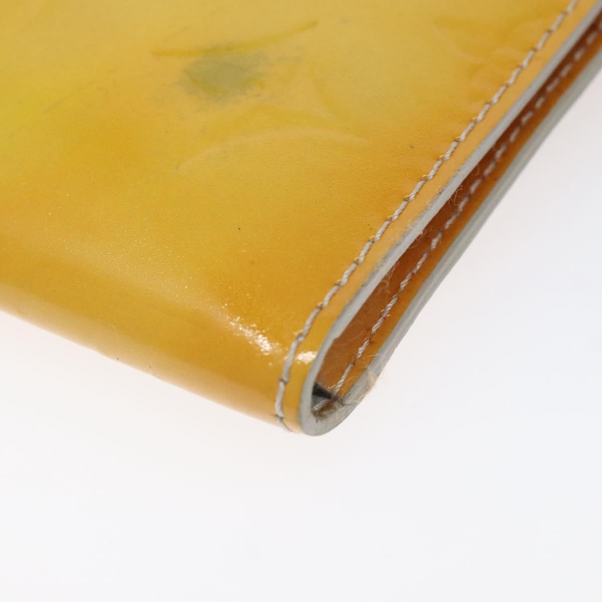 Louis Vuitton Kenmare Yellow Patent Leather Clutch Bag (Pre-Owned)