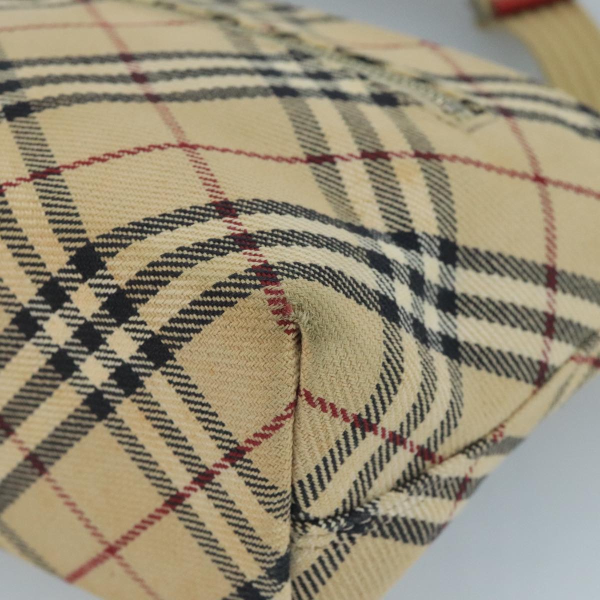 Burberry Nova Check Beige Canvas Shoulder Bag (Pre-Owned)