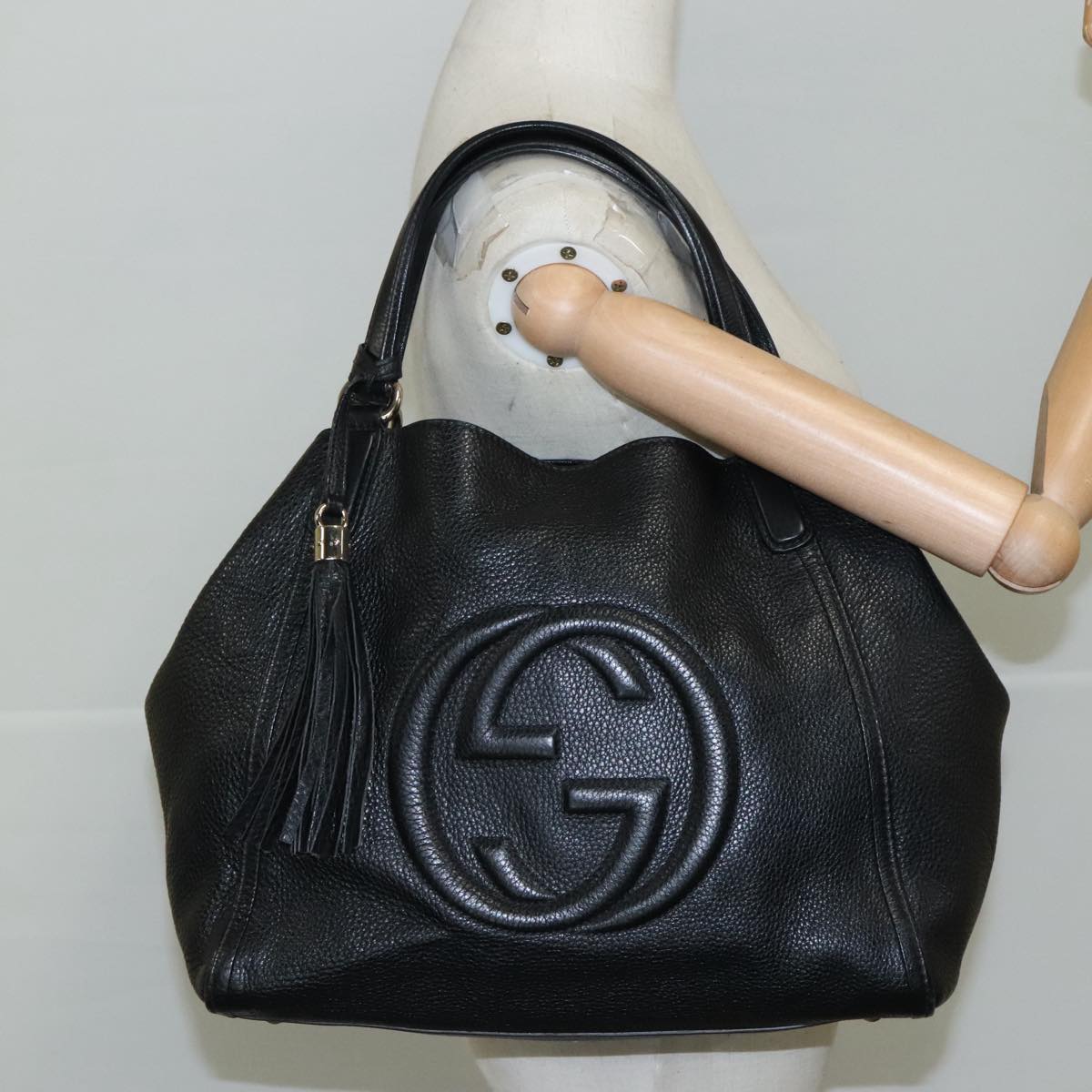 Gucci Soho Black Leather Handbag (Pre-Owned)