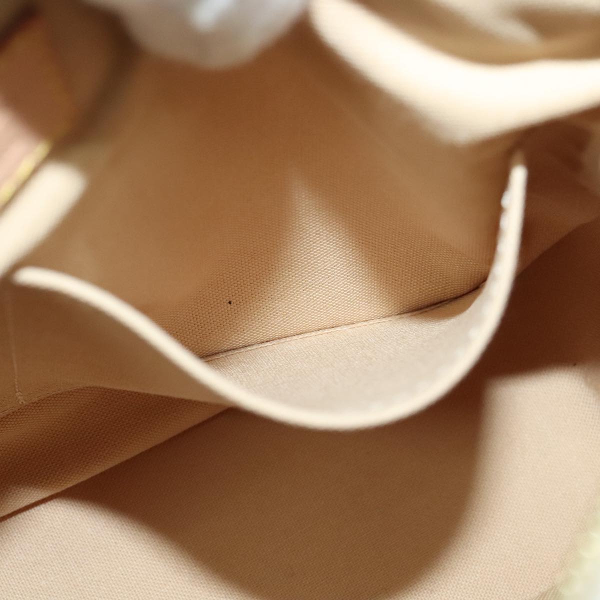 Louis Vuitton Siracusa Beige Canvas Shoulder Bag (Pre-Owned)
